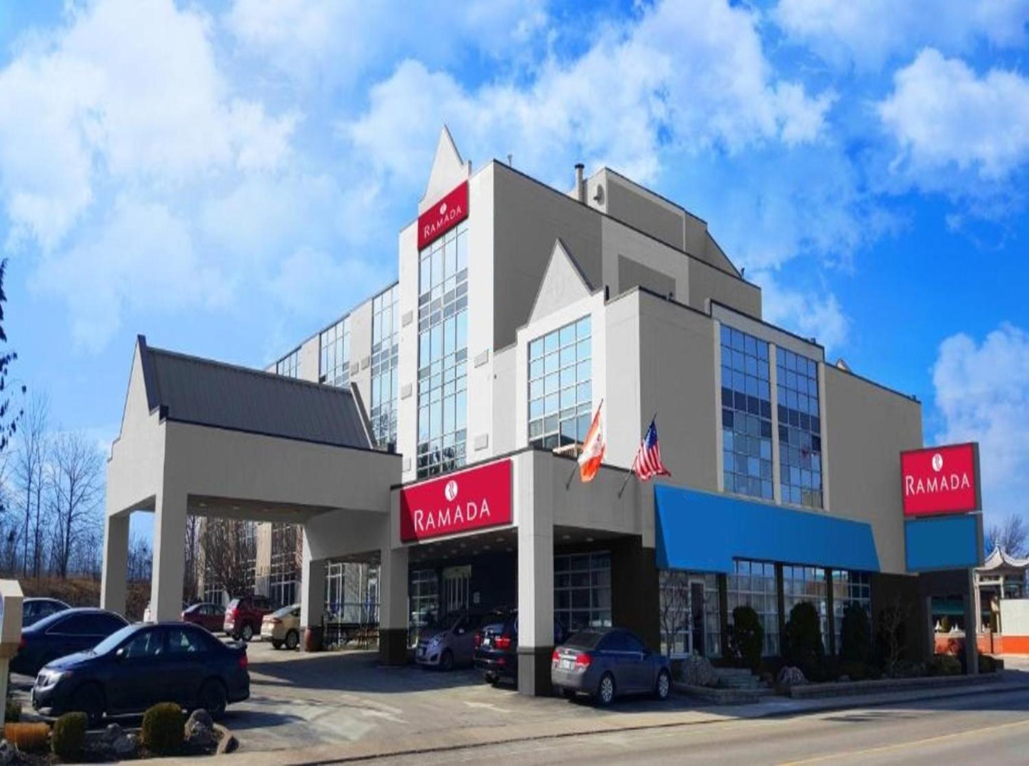 Ramada By Wyndham Niagara Falls By The River Exteriör bild